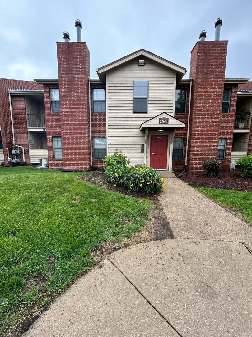 2044 North Rand Road, Unit 108 Palatine, IL 60074 - Photo 1 of 8 Gallery Image 1