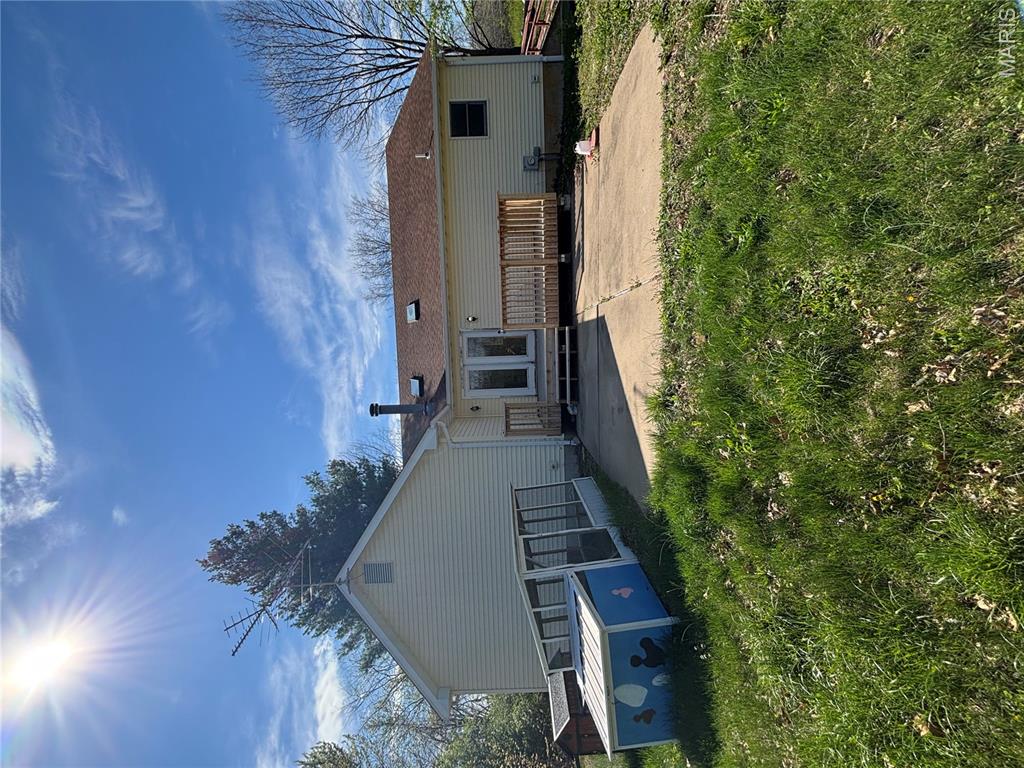 1546 Sugar Grove Road Troy, MO 63379 - Photo 2 of 24