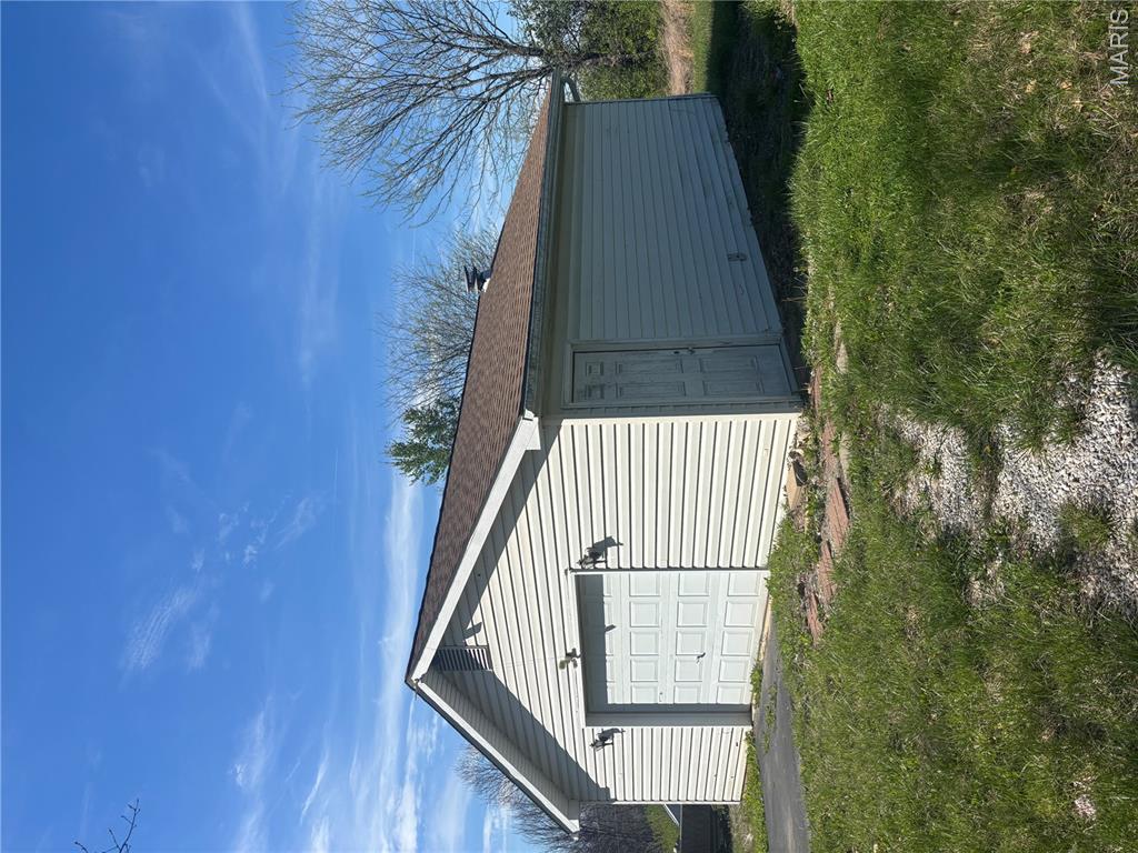 1546 Sugar Grove Road Troy, MO 63379 - Photo 3 of 24