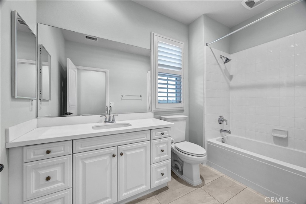 65 Mapleton Irvine, CA 92620 - Photo 18 of 29 Gallery Image 18