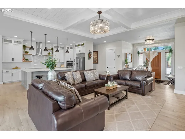 $1,499,990 | 10724 Chug Lane, Salem, OR 97303