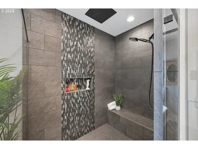 $1,499,990 | 10724 Chug Lane, Salem, OR 97303