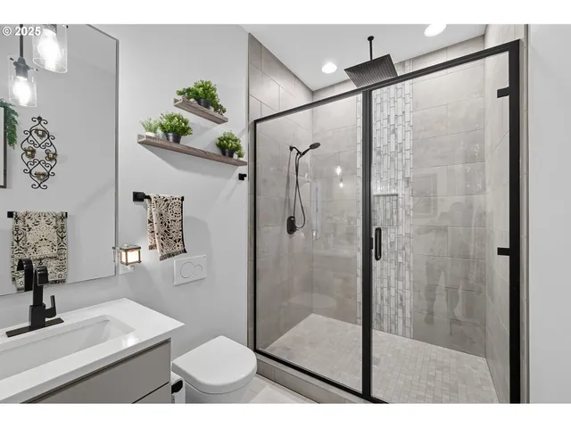 $1,499,990 | 10724 Chug Lane, Salem, OR 97303