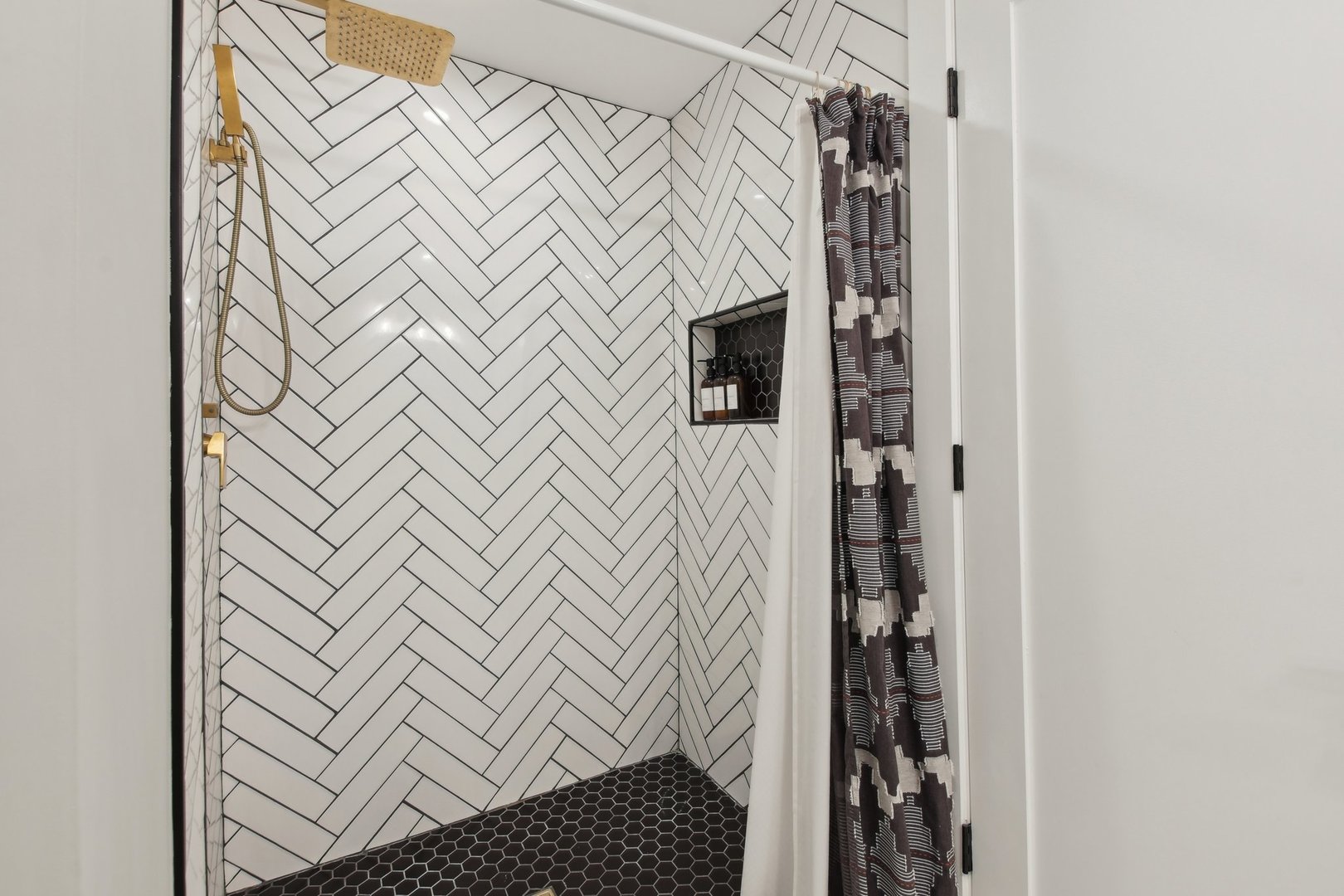 5709 South Austin Avenue Chicago, IL 60638 - Photo 25 of 30 a view of utility room