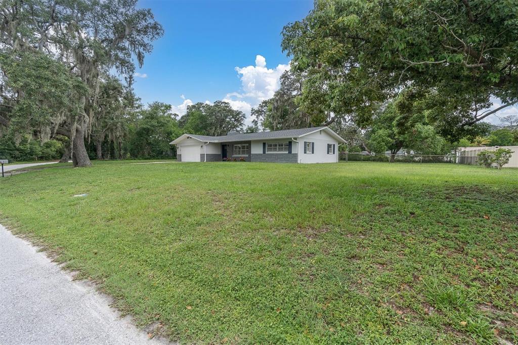5857 Baker Road New Port Richey, FL 34653 - Photo 36 of 37