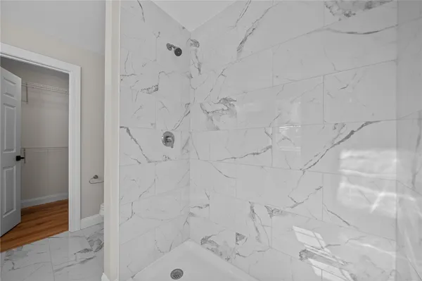 $649,500 | 2 Old County Vlg Way, Unit B, Smithfield, RI 02917