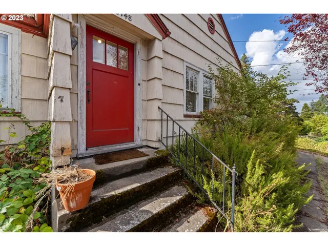 $325,000 | 3148 Willamette Street, Eugene, OR 97405