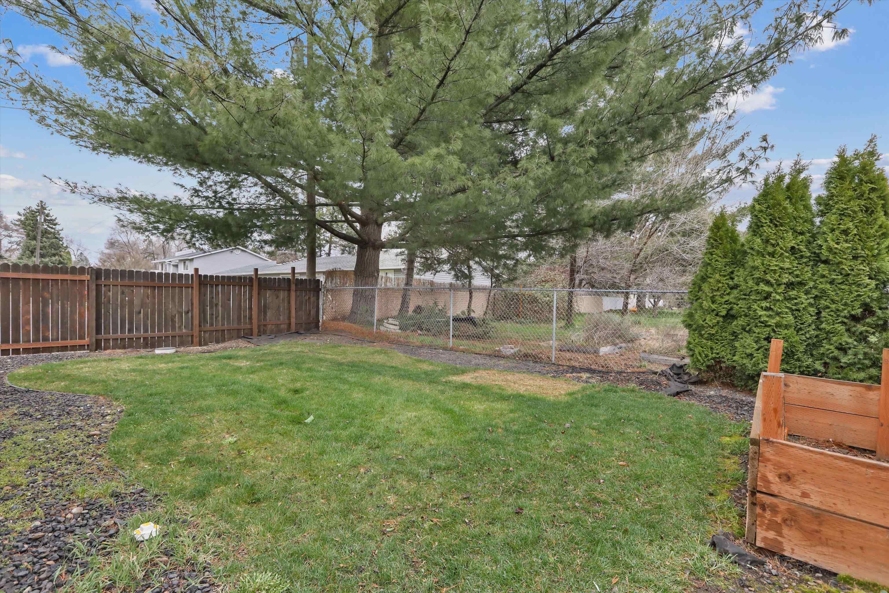 204 North Bolivar Road Spokane Valley, WA 99216 - Photo 16 of 17