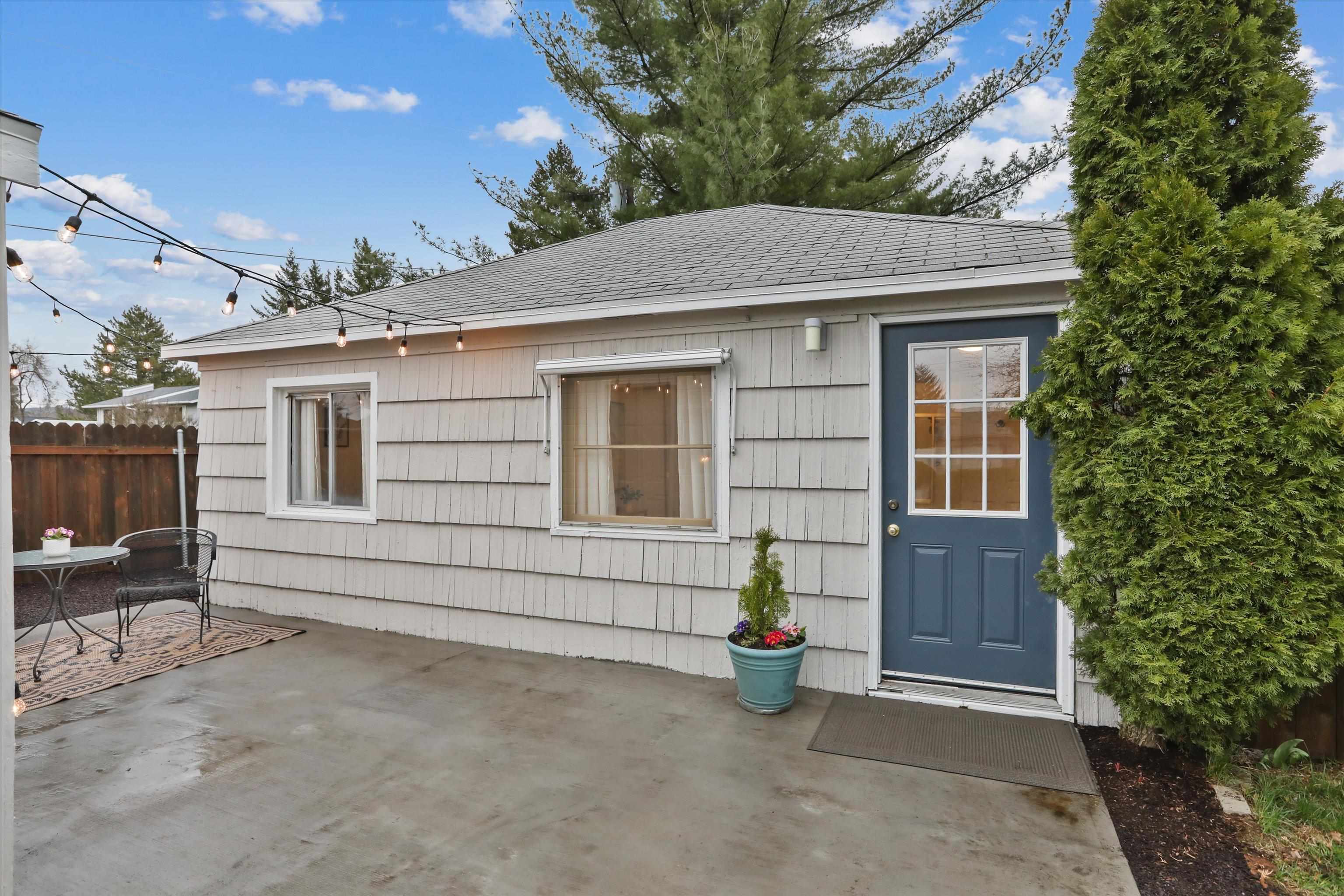 204 North Bolivar Road Spokane Valley, WA 99216 - Photo 3 of 17