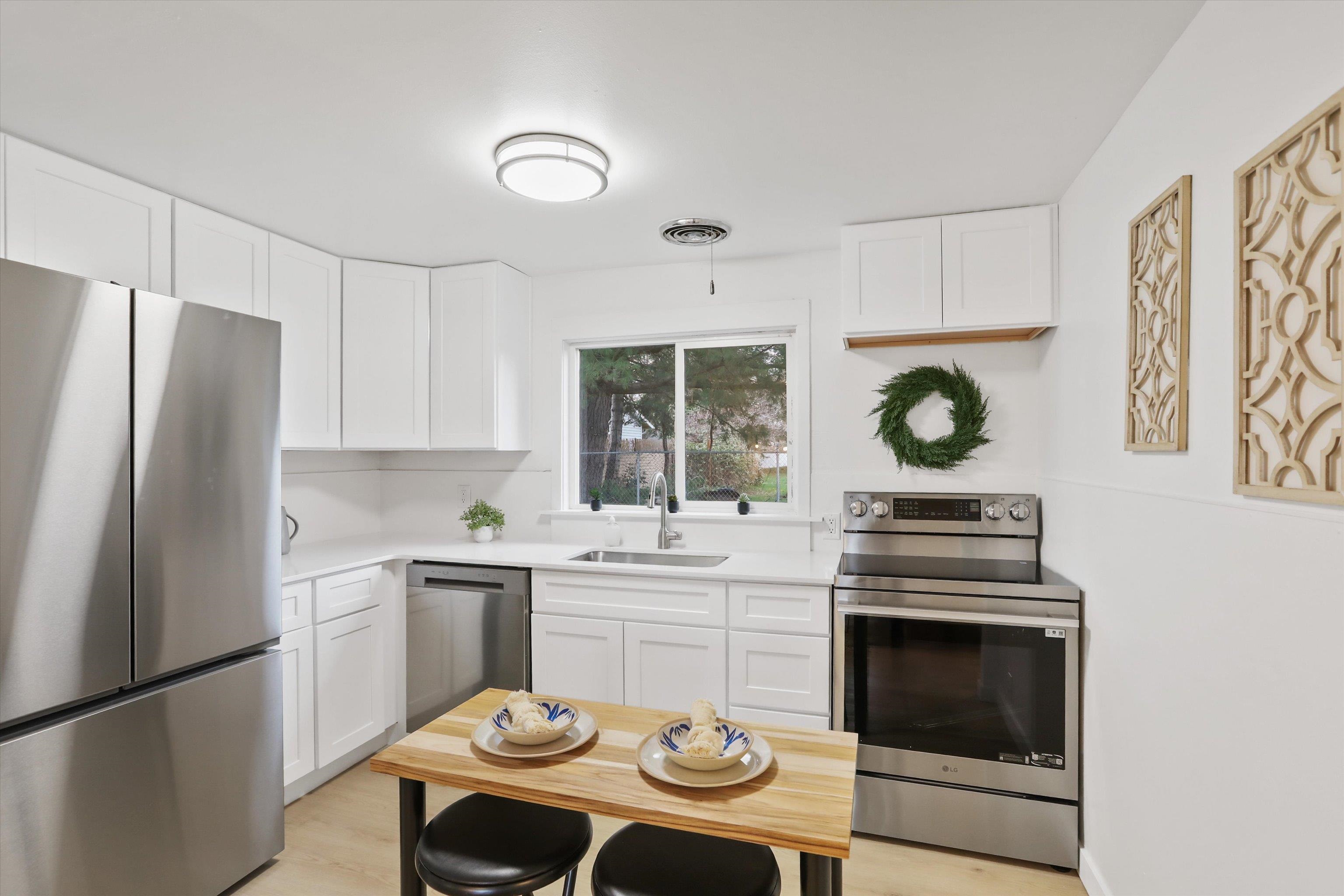 204 North Bolivar Road Spokane Valley, WA 99216 - Photo 8 of 17