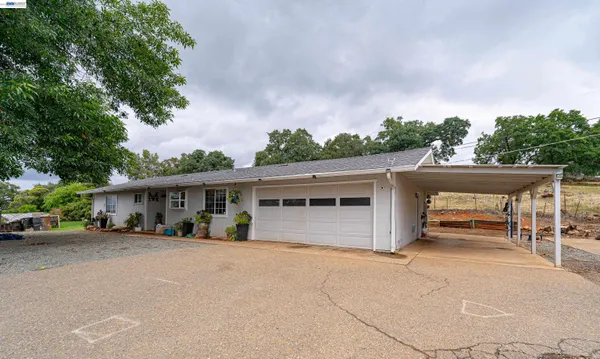 $355,000 | 4276 Hart Vickson Lane, Valley Springs, CA 95252