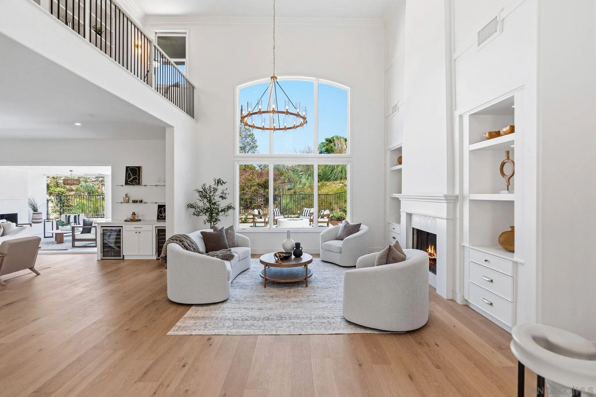 8164 Pale Moon Road San Diego, CA 92127 - Photo 4 of 36