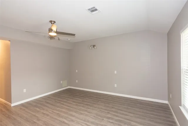 $359,000 | 400 South Guadalupe, Granger, TX 76530