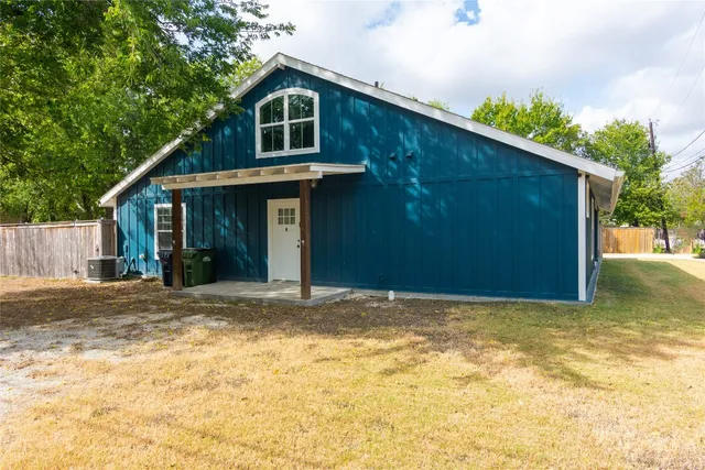 $359,000 | 400 South Guadalupe, Granger, TX 76530