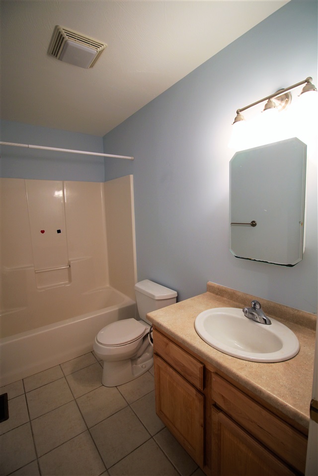 37 Naticook Road Merrimack, NH 03054 - Photo 14 of 18