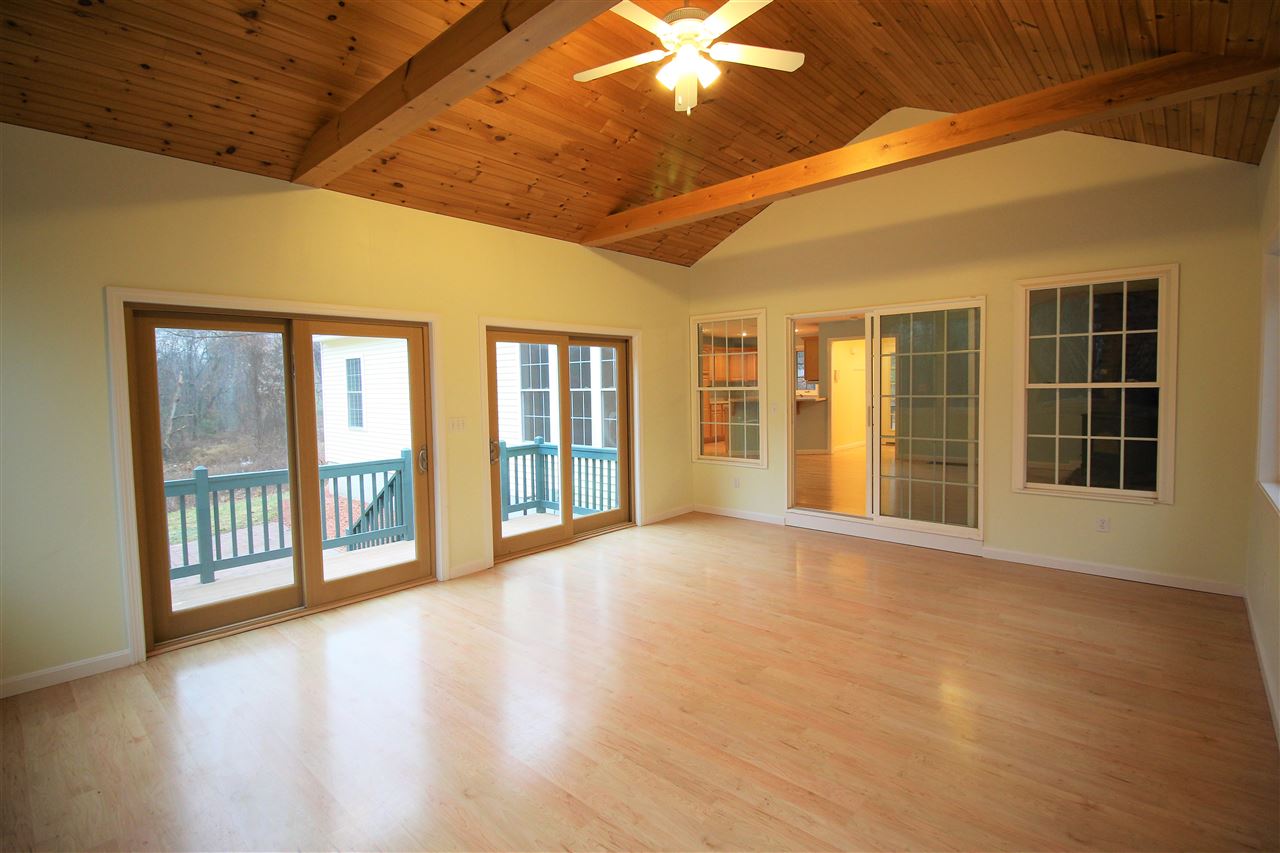 37 Naticook Road Merrimack, NH 03054 - Photo 8 of 18