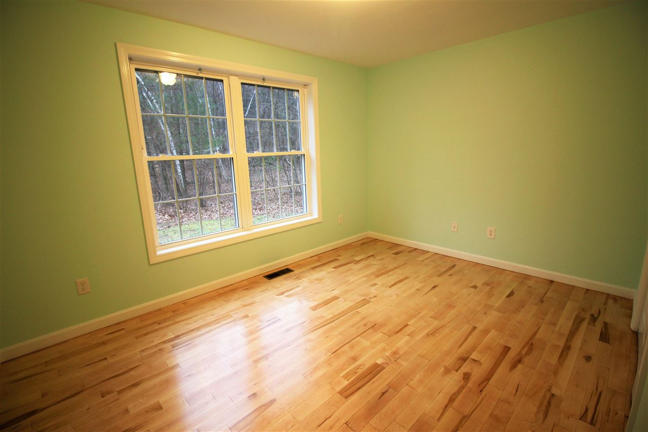 37 Naticook Road Merrimack, NH 03054 - Photo 10 of 18