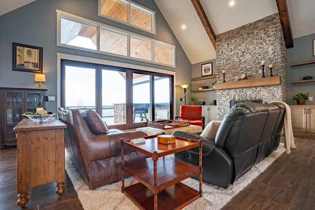 $1,790,000 | 750 River Bluffs Drive, Jasper, TN 37347