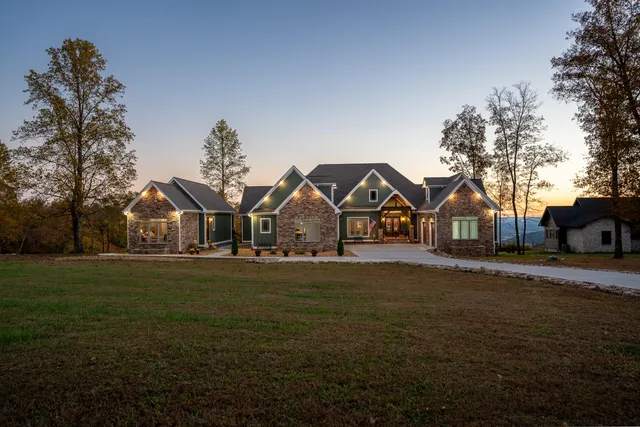 $1,790,000 | 750 River Bluffs Drive, Jasper, TN 37347