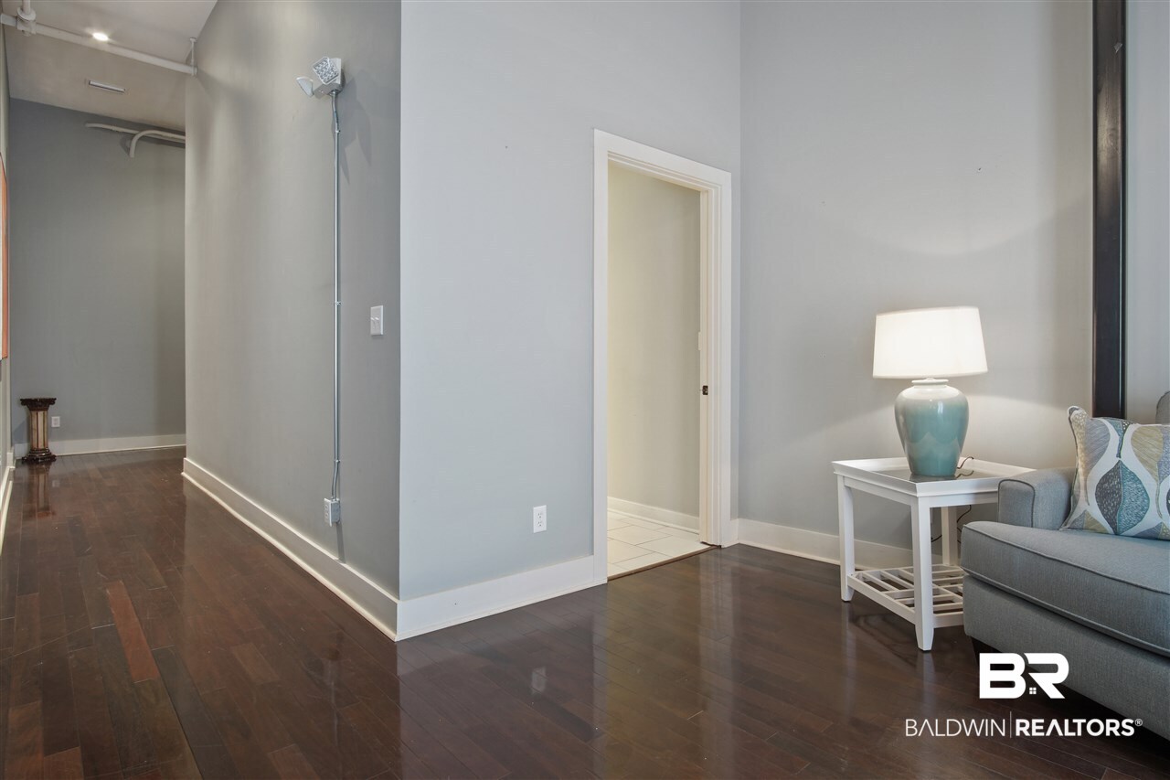 204 Conti Street, Unit 1D Mobile, AL 36602 - Photo 6 of 22