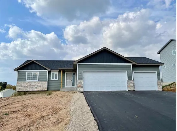 $409,900 | 869 Sutherland Street, Somerset, WI 54025