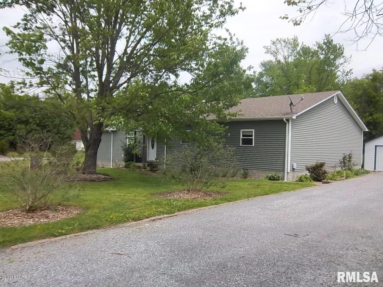 105 Liberty Road Harrisburg, IL 62946 - Photo 1 of 32