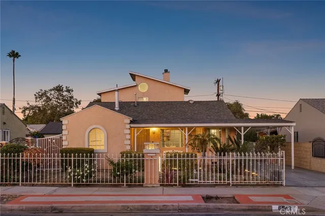 $875,000 | 6542 Babcock Avenue, North Hollywood, CA 91606