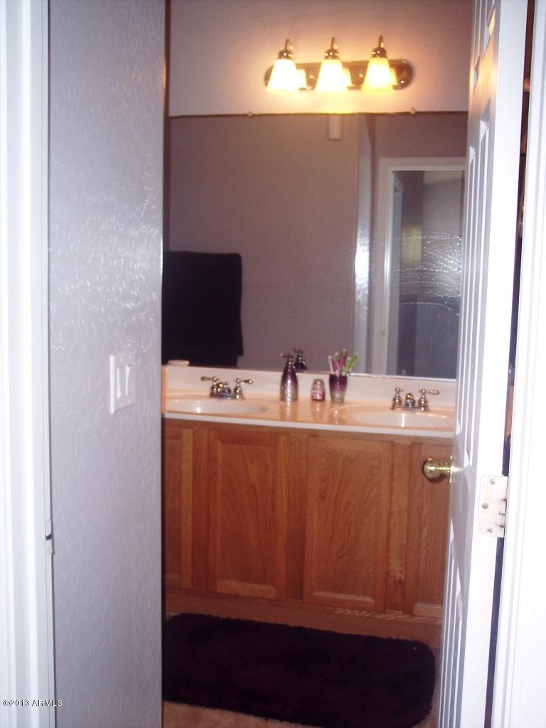 912 West Carter Road Phoenix, AZ 85041 - Photo 8 of 12 pic 8