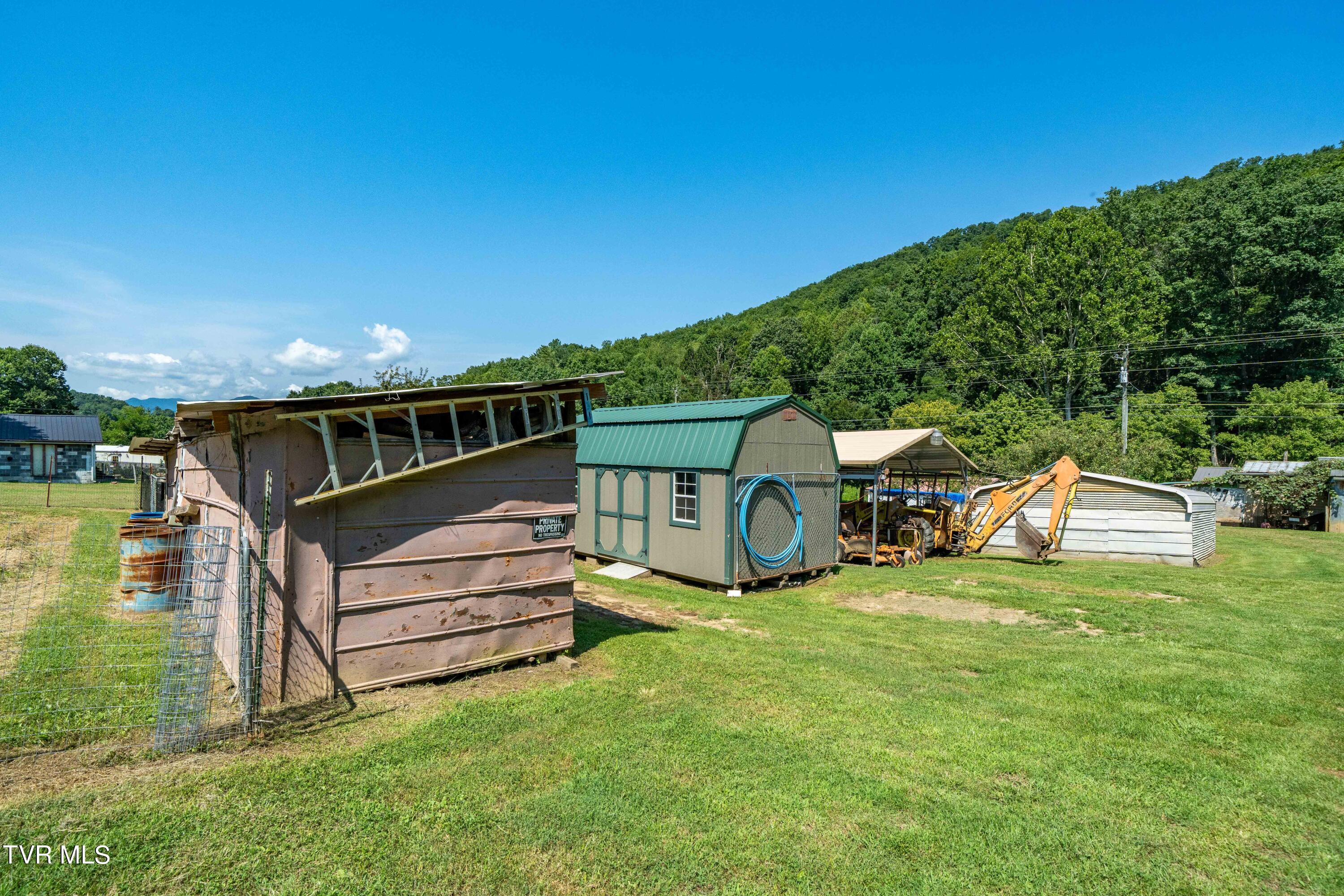 368 Odom Branch Road Erwin, TN 37650 - Photo 54 of 75 366 Odom Brach Rd (43 of 78)