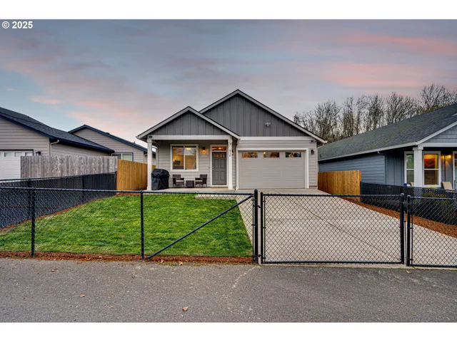 $474,900 | 816 Northeast 11th Court, Battle Ground, WA 98604