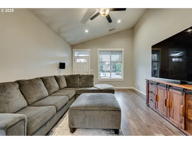 $474,900 | 816 Northeast 11th Court, Battle Ground, WA 98604