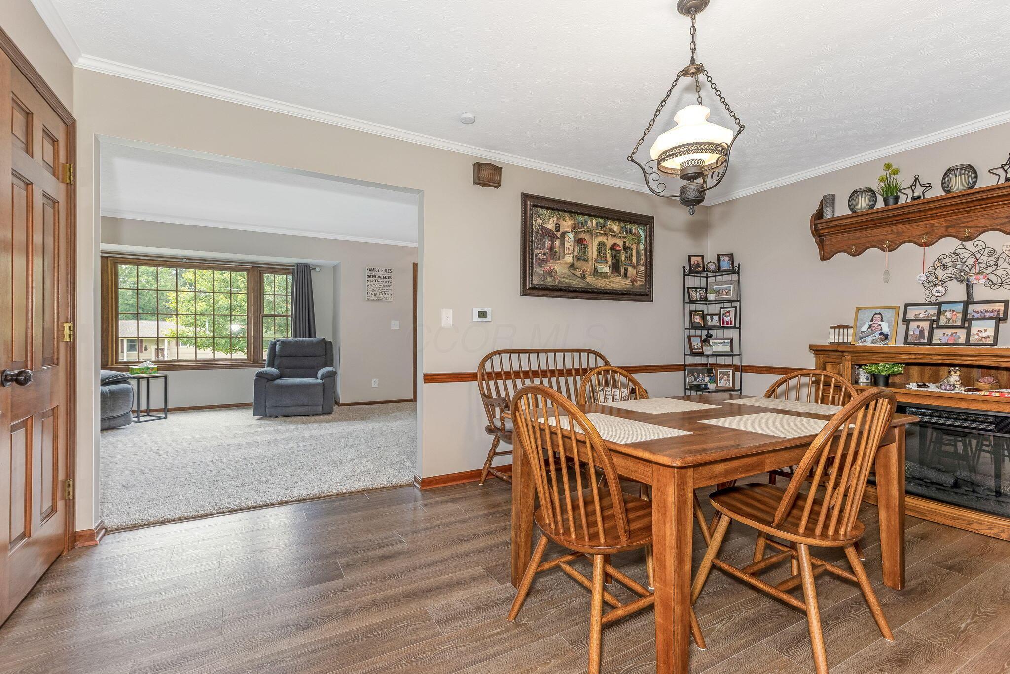 1030 Rhoda Lane Northeast Lancaster, OH 43130 - Photo 12 of 61 DR into the 4 season room