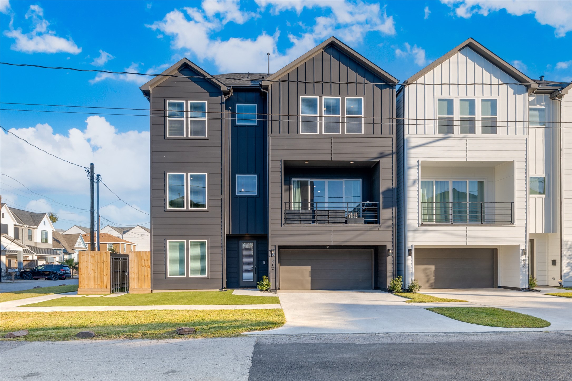 412 North Nagle Street Houston, TX 77003 - Photo 1 of 40 a front view of a house with a yard