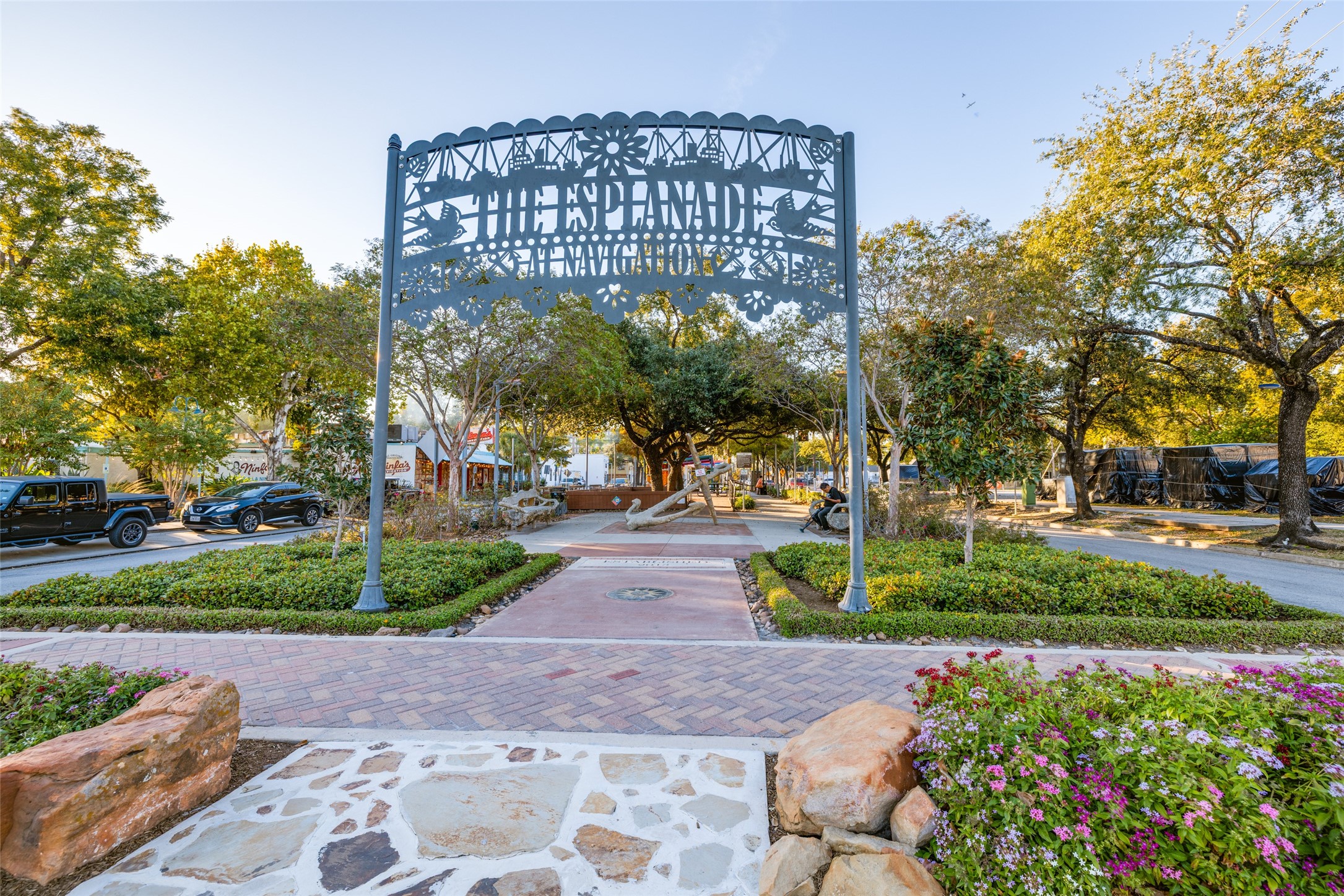 412 North Nagle Street Houston, TX 77003 - Photo 37 of 40 a view of building with outdoor space