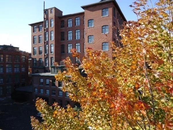 $2,500 | 200 Market Street, Unit 117, Lowell, MA 01852