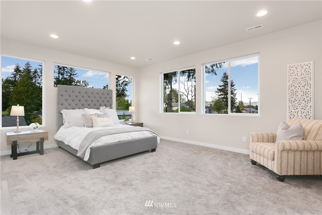 16202 114th Avenue Southeast Renton, WA 98055 - Photo 11 of 22 Gallery Image 11