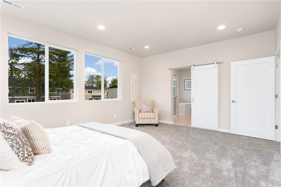 16202 114th Avenue Southeast Renton, WA 98055 - Photo 12 of 22 Gallery Image 12