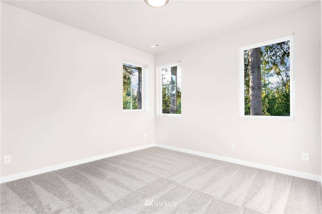 16202 114th Avenue Southeast Renton, WA 98055 - Photo 15 of 22 Gallery Image 15