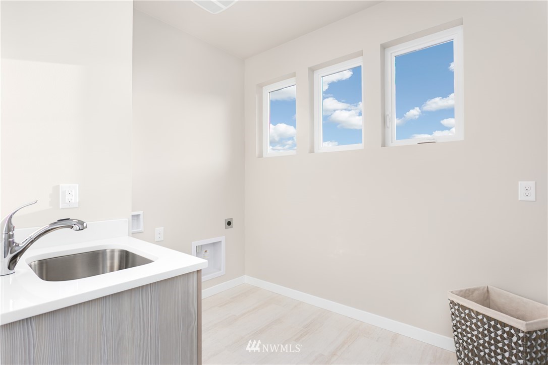16202 114th Avenue Southeast Renton, WA 98055 - Photo 16 of 22 Gallery Image 16