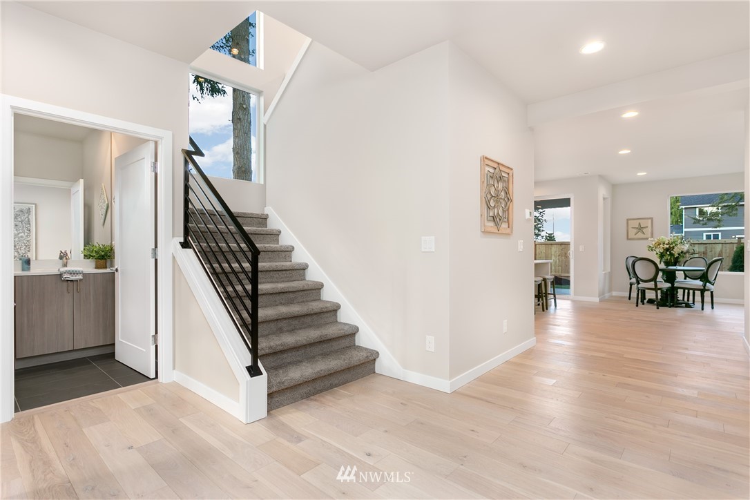 16202 114th Avenue Southeast Renton, WA 98055 - Photo 9 of 22 Gallery Image 9