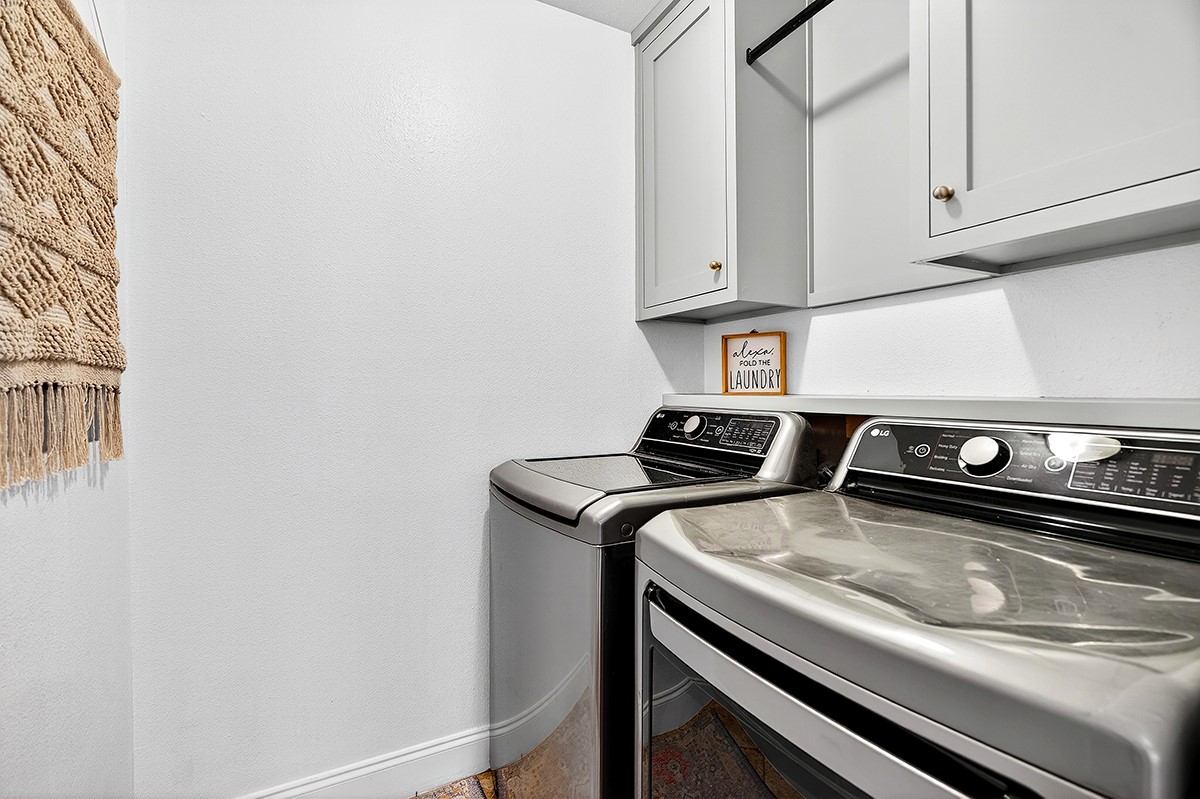 301 Medlin Creek Loop Dripping Springs, TX 78620 - Photo 26 of 40 a stove top oven sitting inside of a kitchen