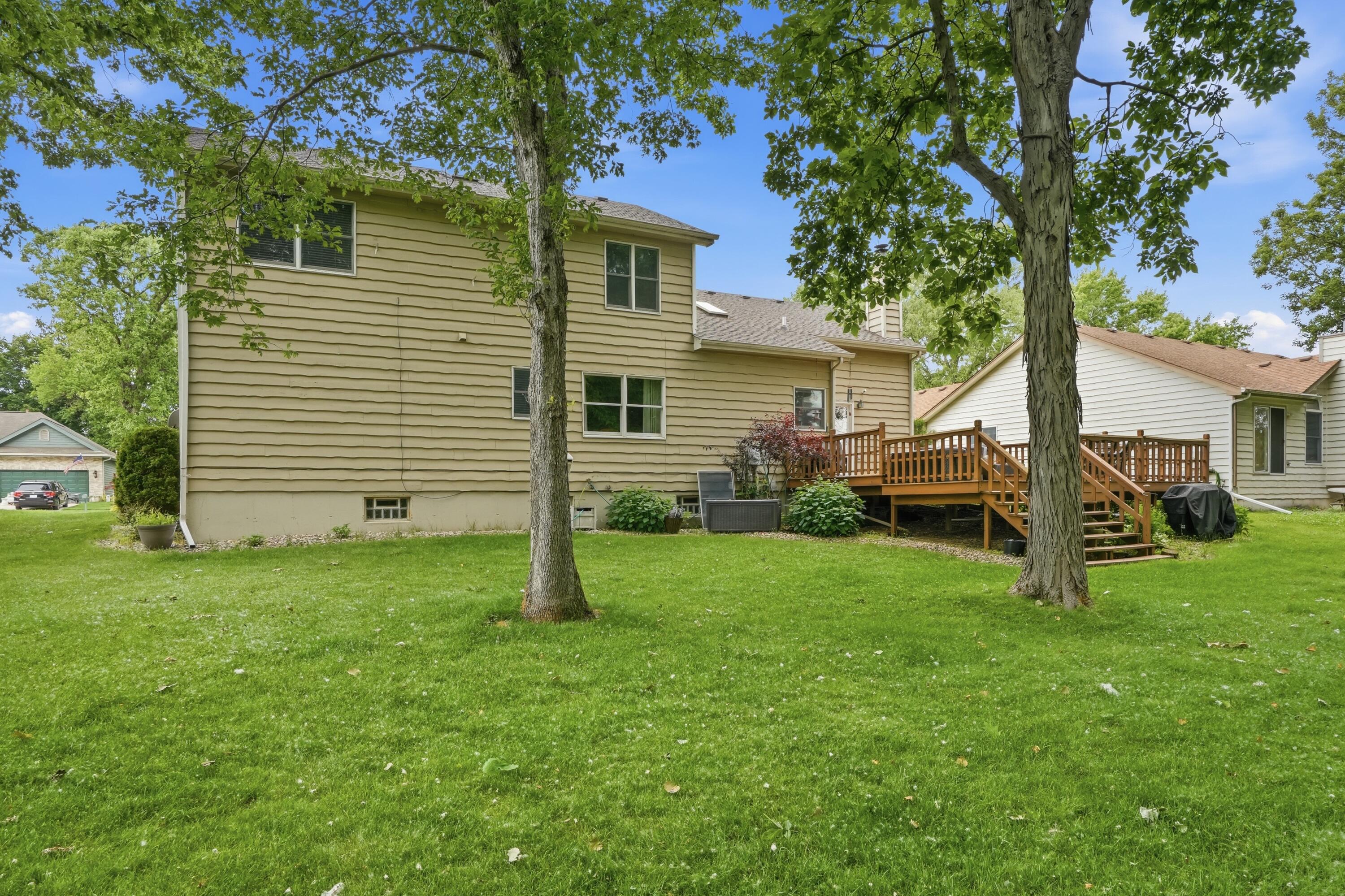 7621 Hamlin Street Crown Point, IN 46307 - Photo 33 of 38 3000x1999