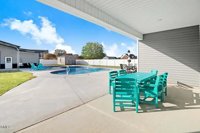 $525,000 | 805 Madison Ann Drive, La Grange, NC 28551