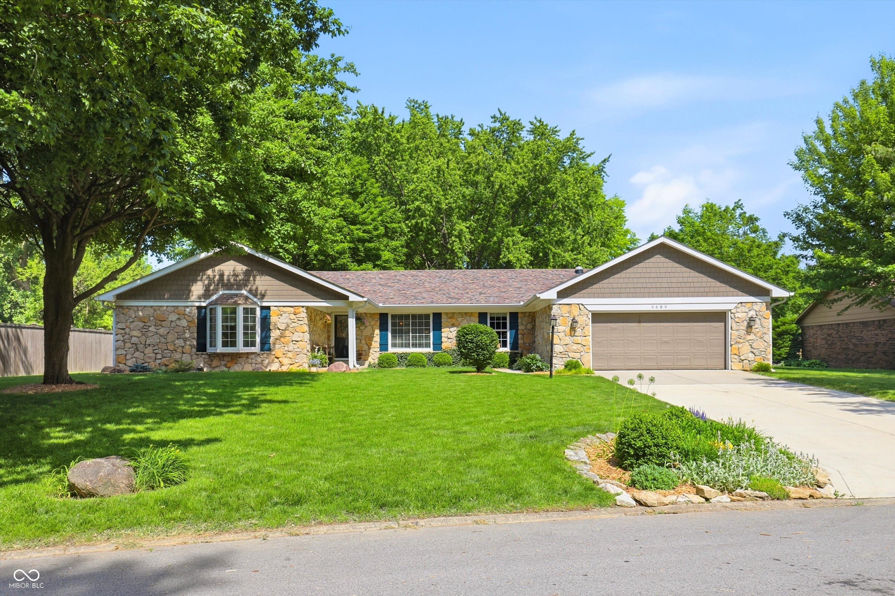 9689 Sycamore Road Carmel, IN 46032 - Photo 1 of 55