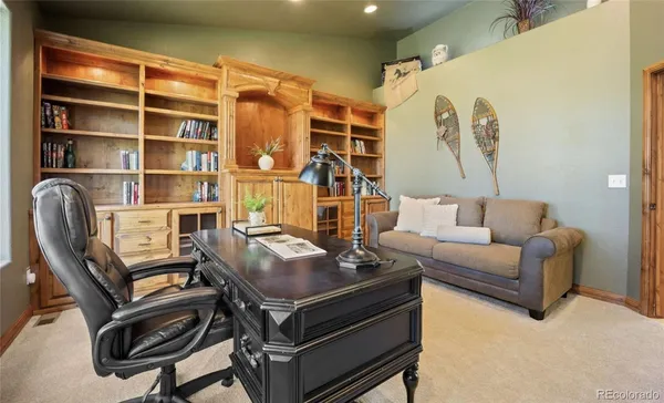 $3,800 | 18525 Glenthorne Lane, Monument, CO 80132