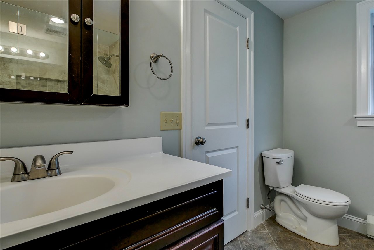 3 Main Street Sandown, NH 03873 - Photo 18 of 32