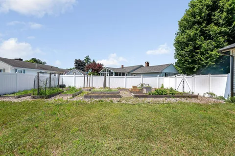 $540,000 | 7 Raleigh Drive, Nashua, NH 03062