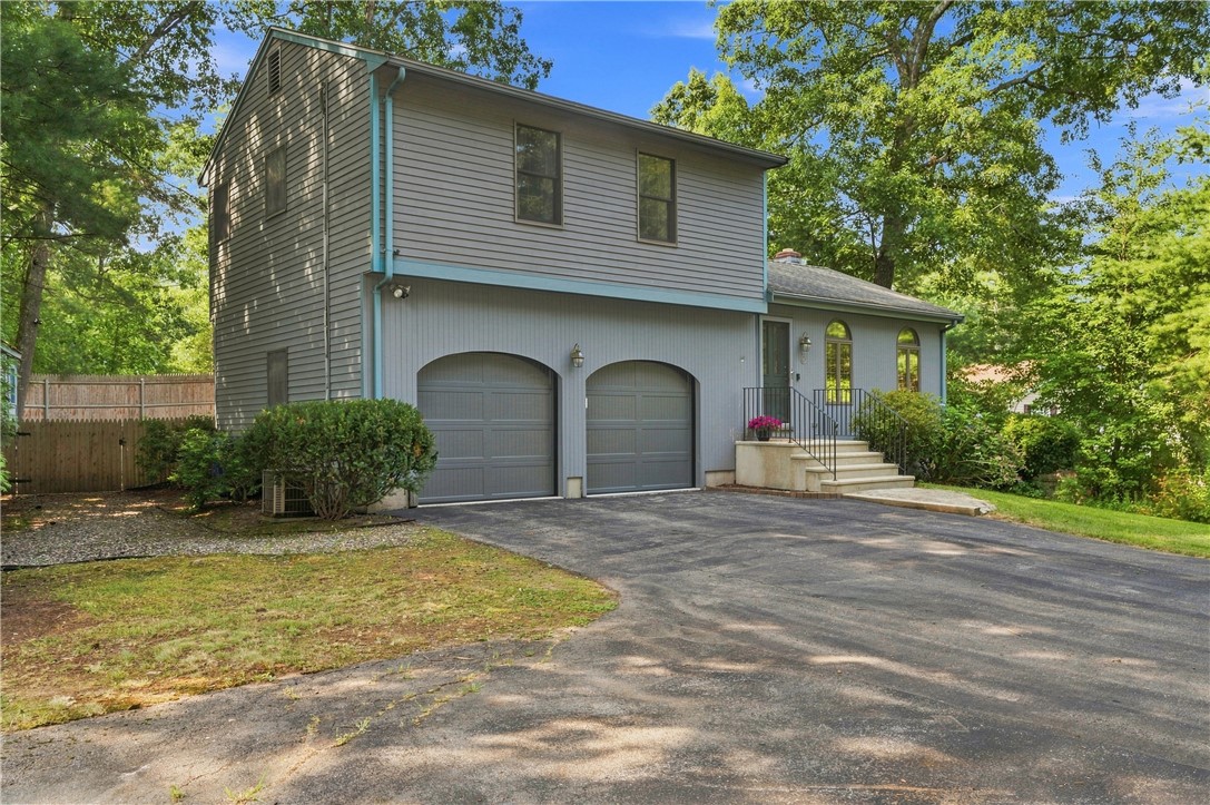 8 Sky View Road North Smithfield, RI 02896 - Photo 3 of 36 Gallery Image 3