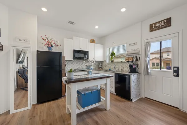 $495,000 | 204 Lone Cedar Road, Marble Falls, TX 78654