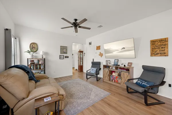 $495,000 | 204 Lone Cedar Road, Marble Falls, TX 78654